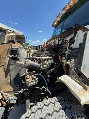 2013 WESTERN STAR 4700 - Image 12